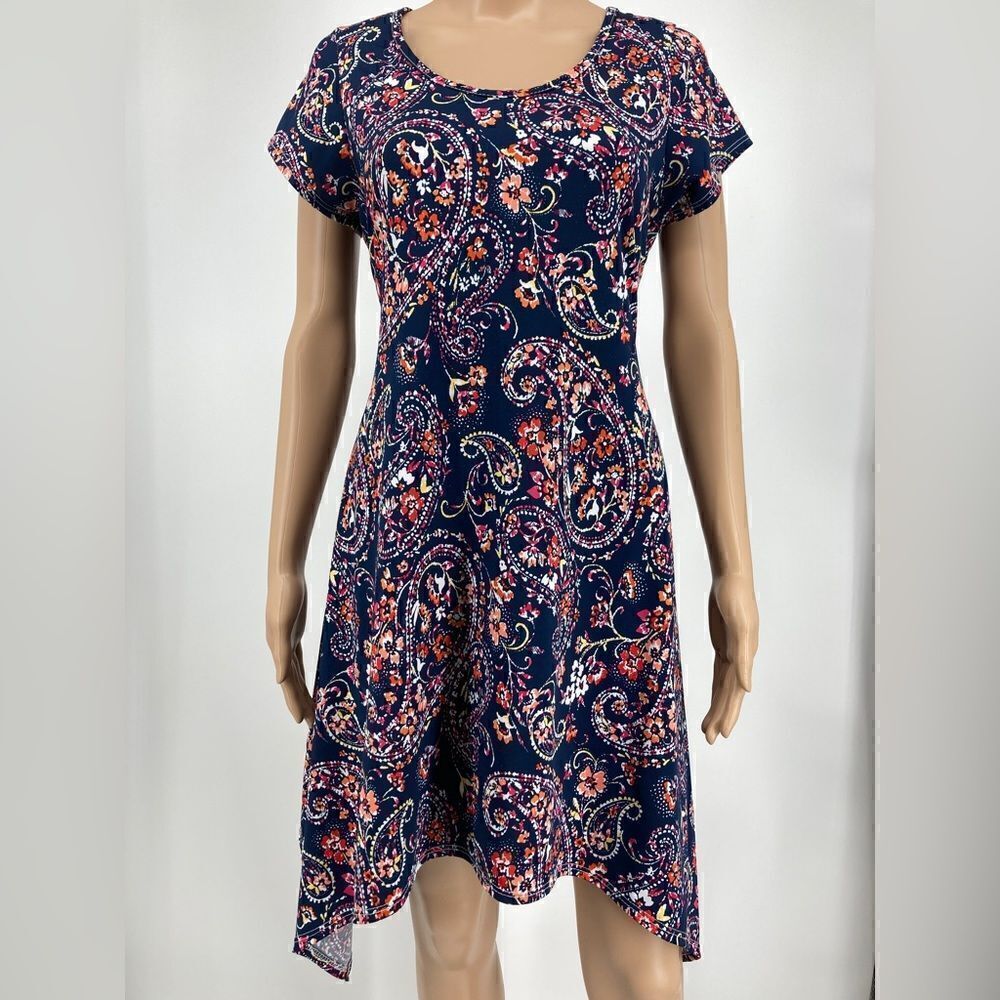 C’est La Vie Paisley Dress Size M‎